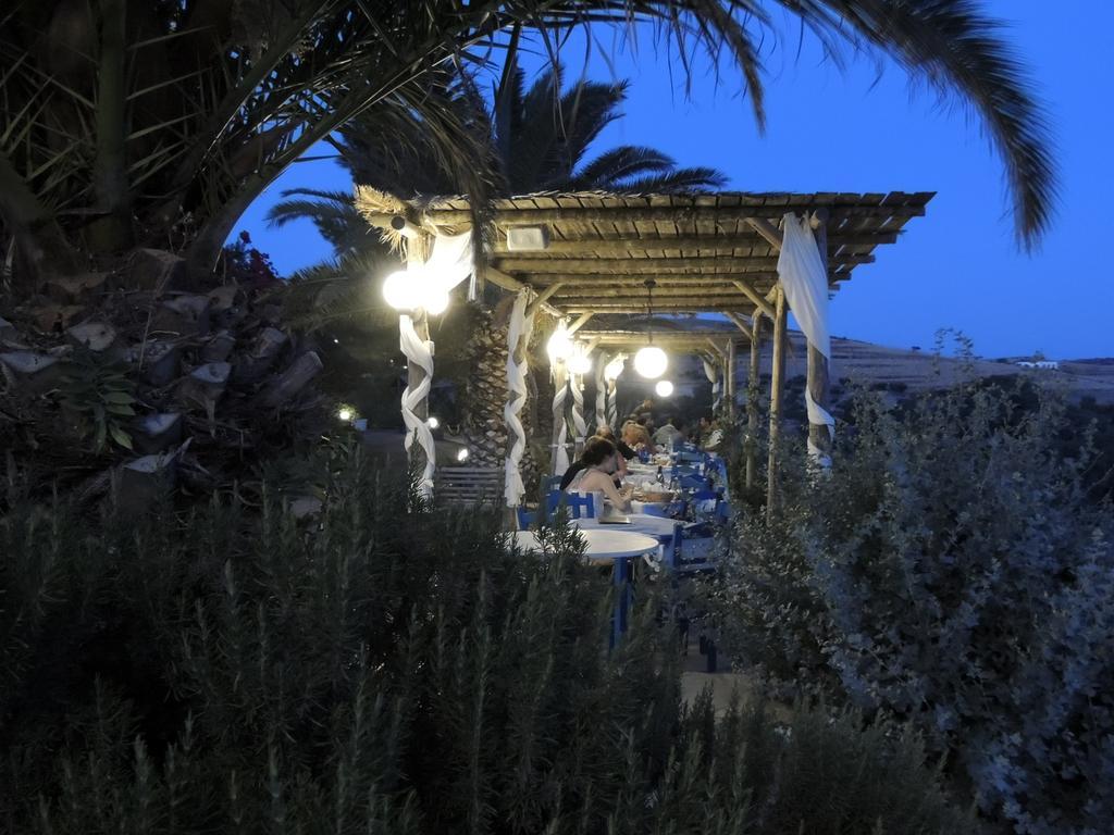 Filoxenia By Grispos Villas Schoinoussa Bagian luar foto